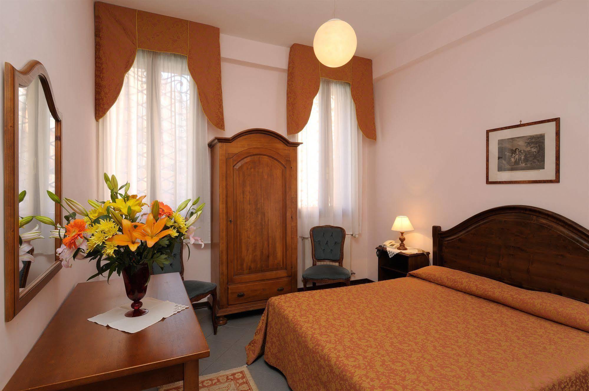 Hotel De L'alboro Venecia